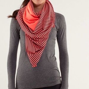Lululemon Vinyasa Scarf Classic Stripe Light Flare Inkwell Like New